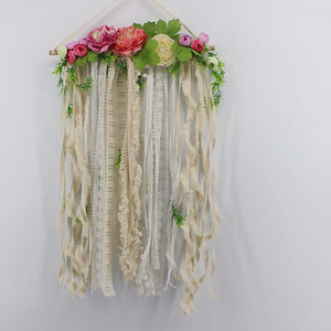 Lace Wall Hanging 1810904